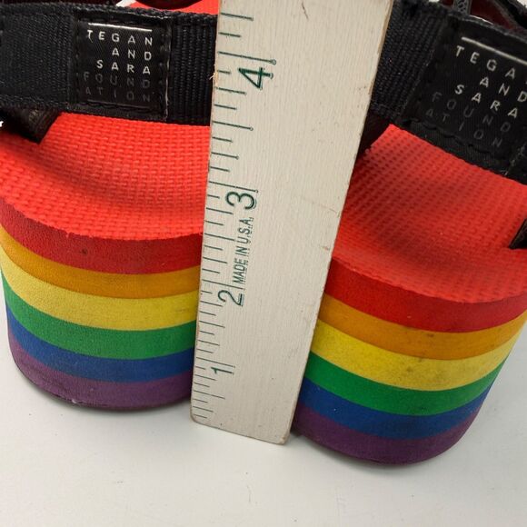 Teva X Tegan Sara Womens 7 Flatform Universal Rainbow Platform Sandal Pride Art - Picture 4 of 10
